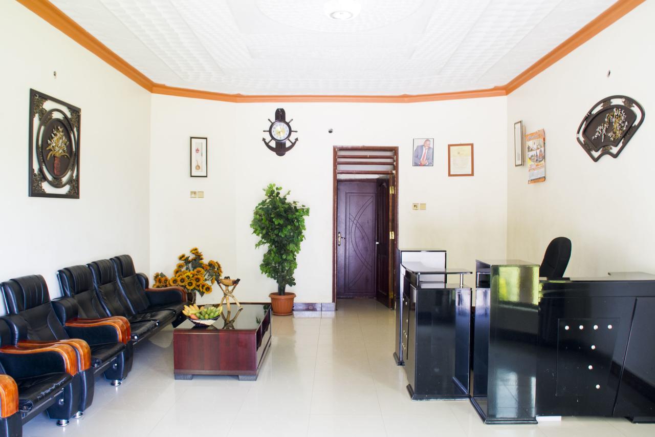 Rays Hotel Mbarara Exterior photo