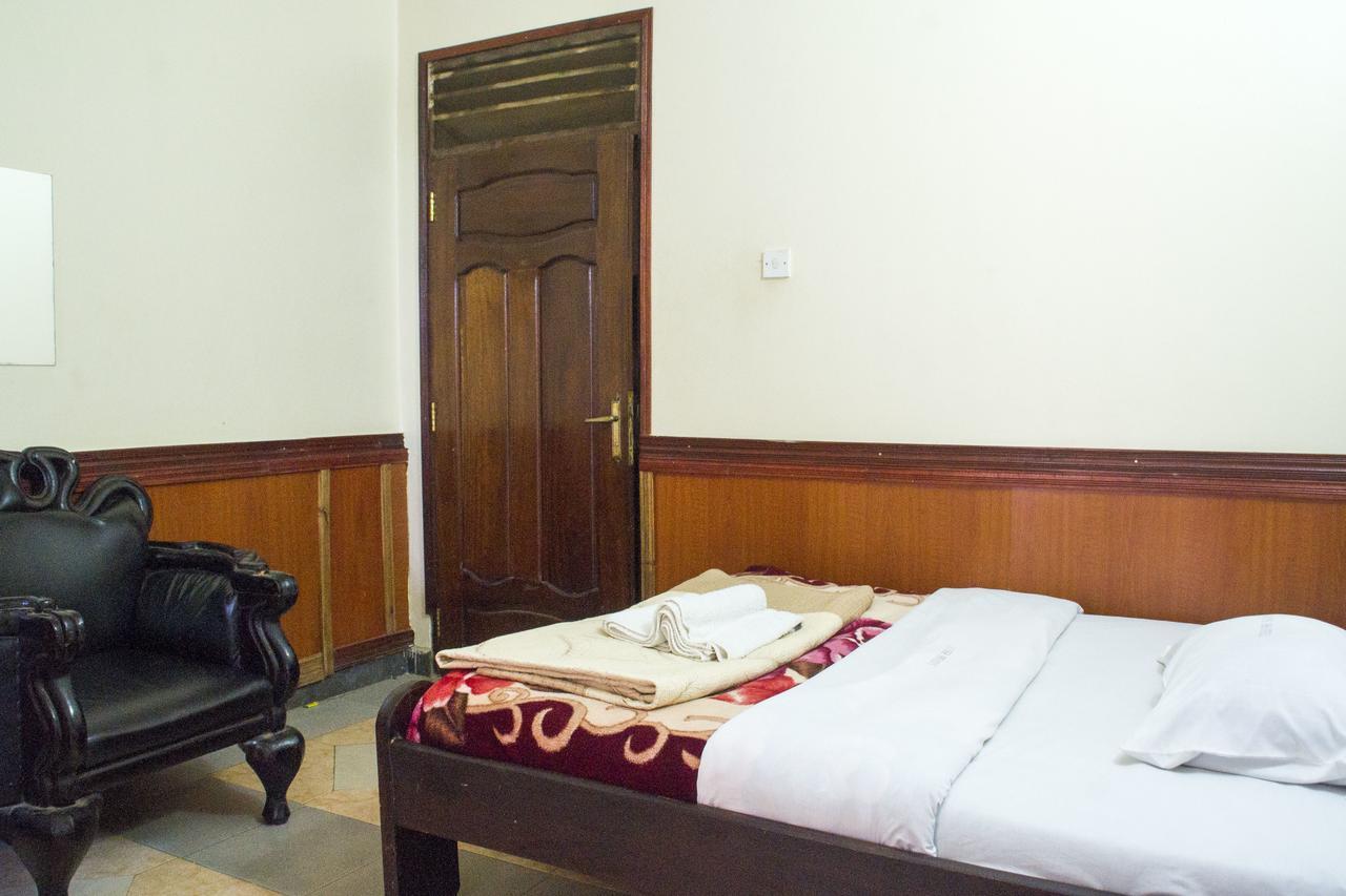 Rays Hotel Mbarara Exterior photo
